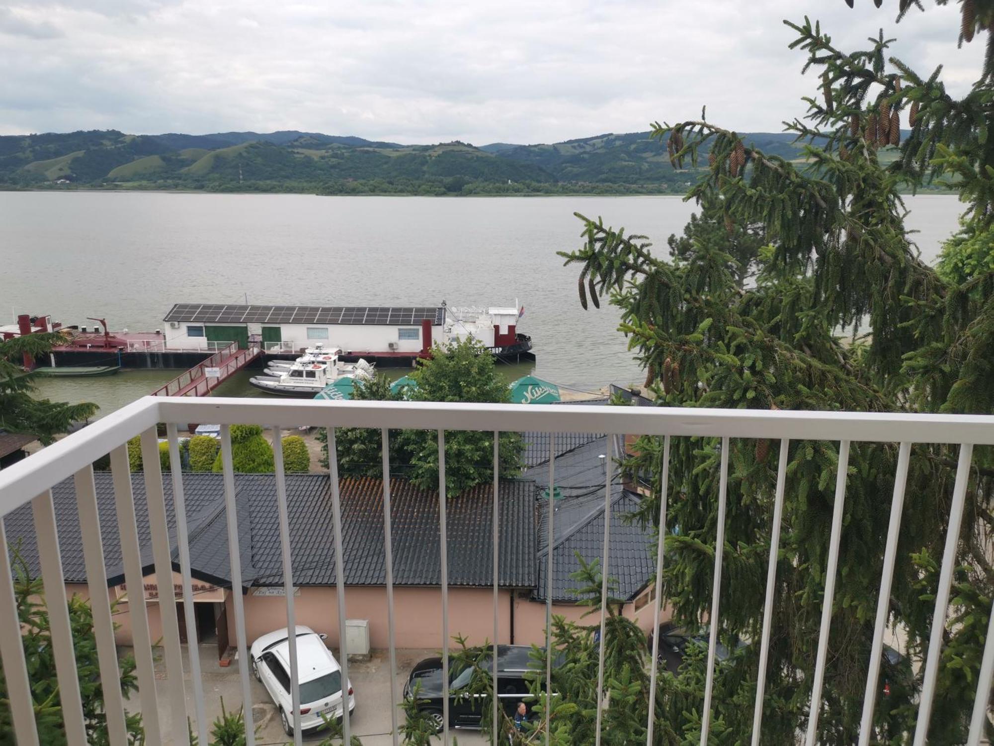 Dunav 009 Veliko Gradište 외부 사진
